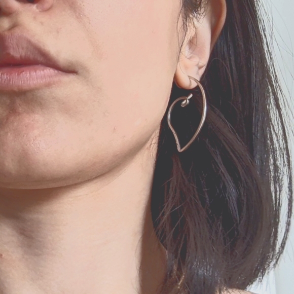 Gorgeous Earnings - Picture 3 of 3